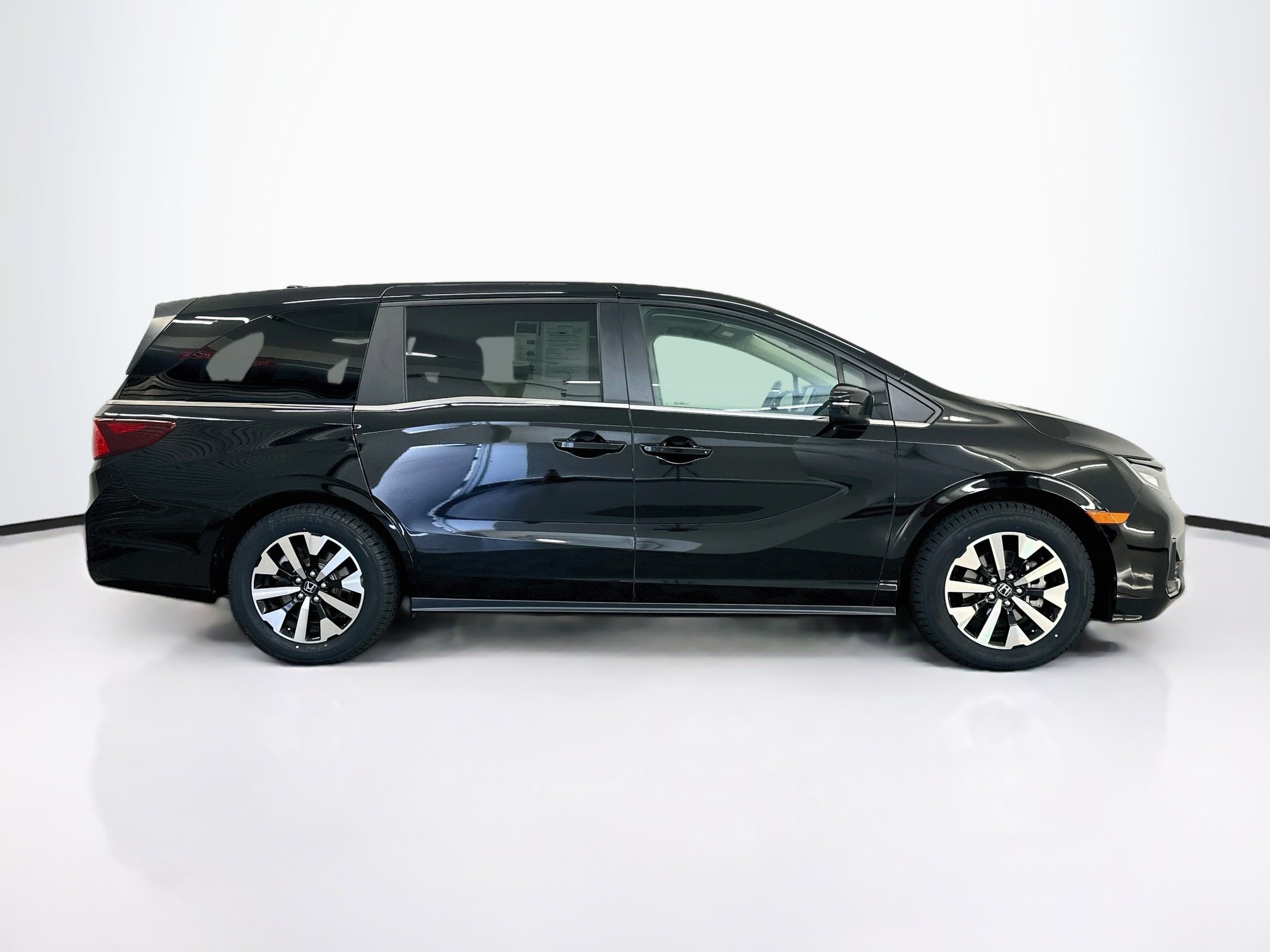 Used 2025 Honda Odyssey EX-L image 10