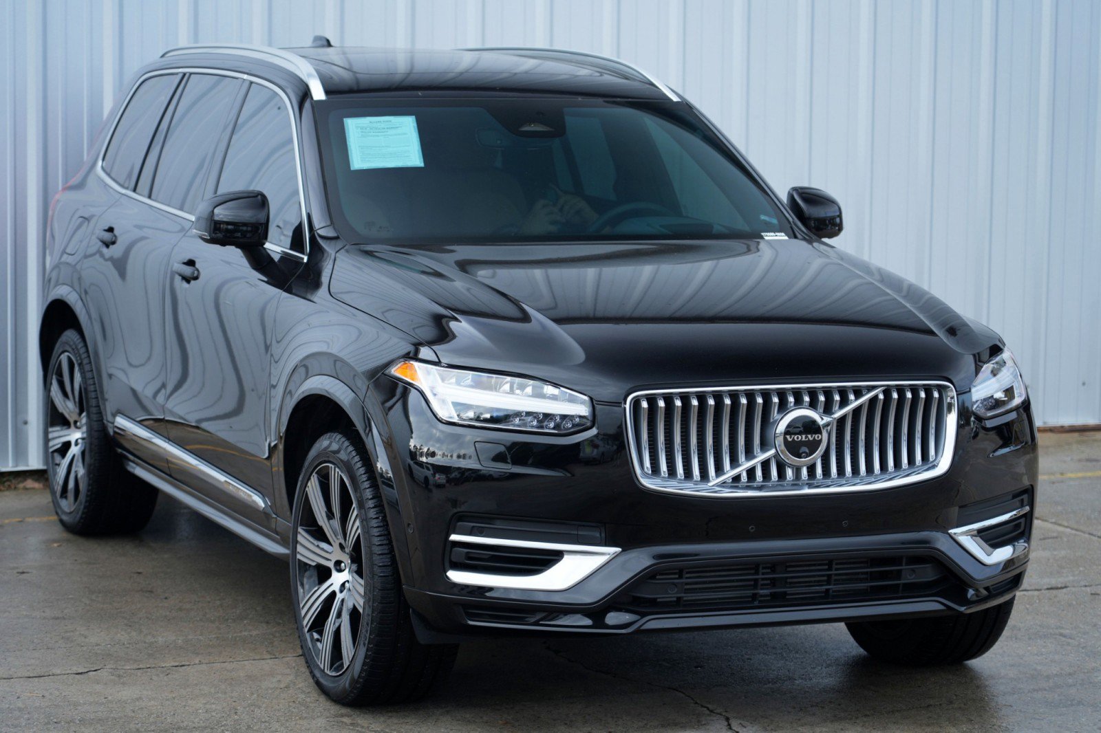 Used 2024 Volvo XC90 T8 Ultimate w/ Lounge Package image 54