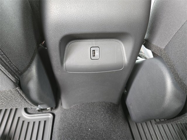 New 2025 Nissan Sentra SR w/ Midnight Edition image 13