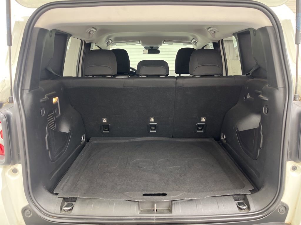 Used 2020 Jeep Renegade Sport image 23