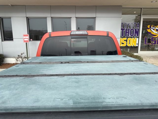 Used 2017 Toyota Tacoma TRD Off-Road image 32