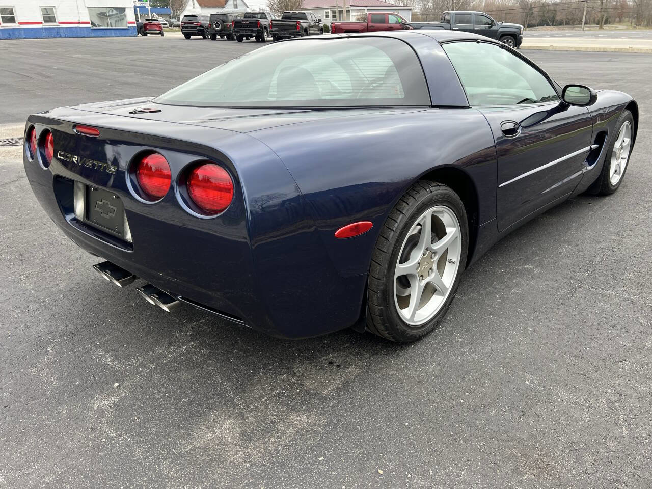Used 2001 Chevrolet Corvette Coupe w/ Preferred Equipment Group1 image 6