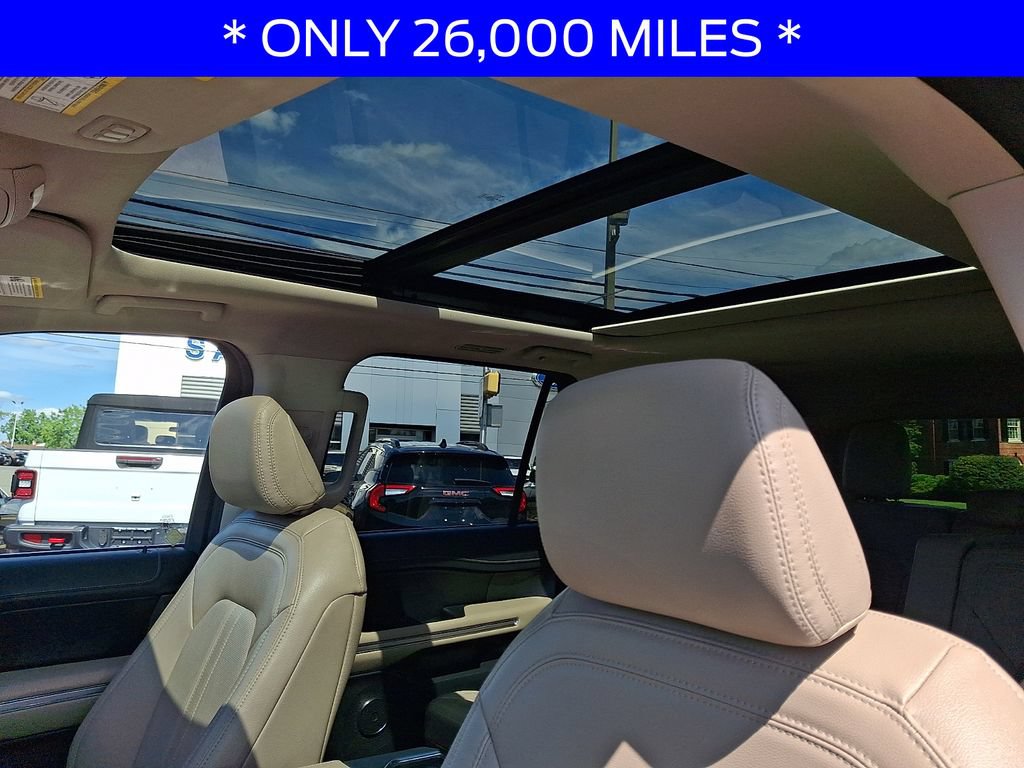 Used 2023 Ford Expedition Limited AWD/4WD image 16