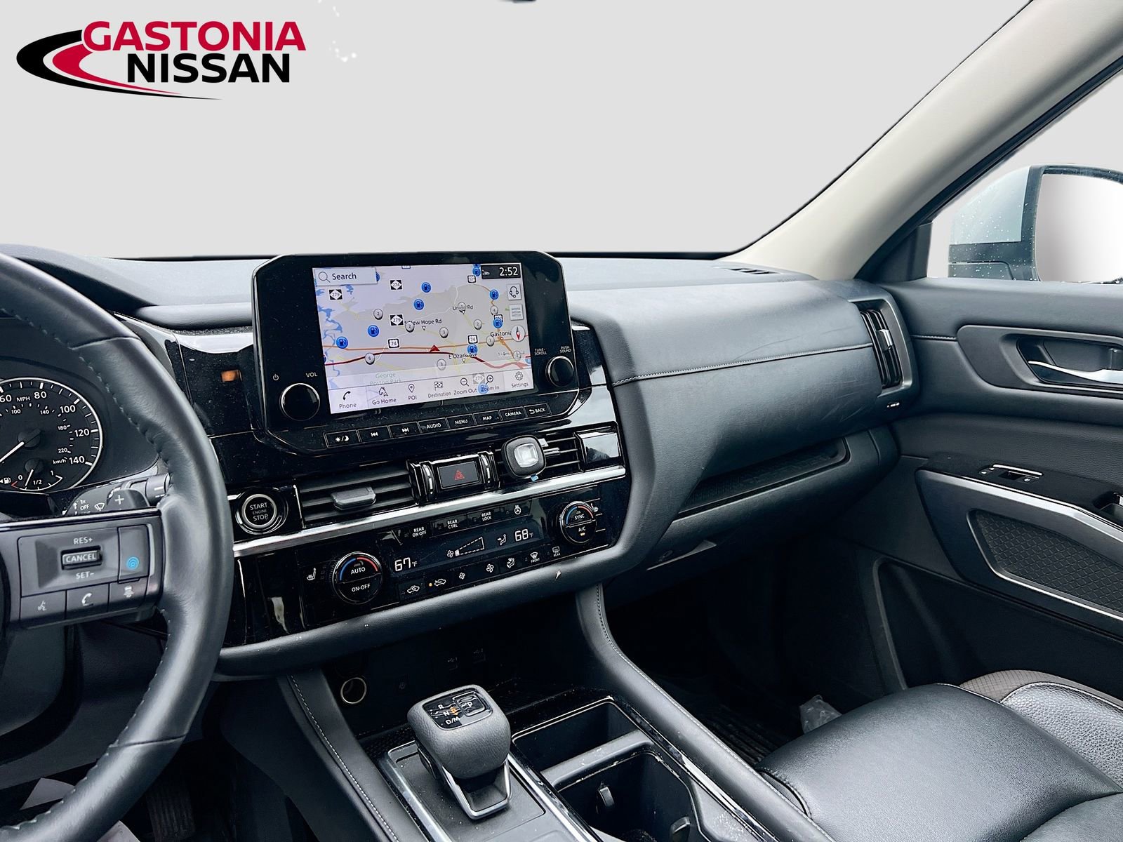 Used 2023 Nissan Pathfinder SL w/ Lighting Package (N92) image 32