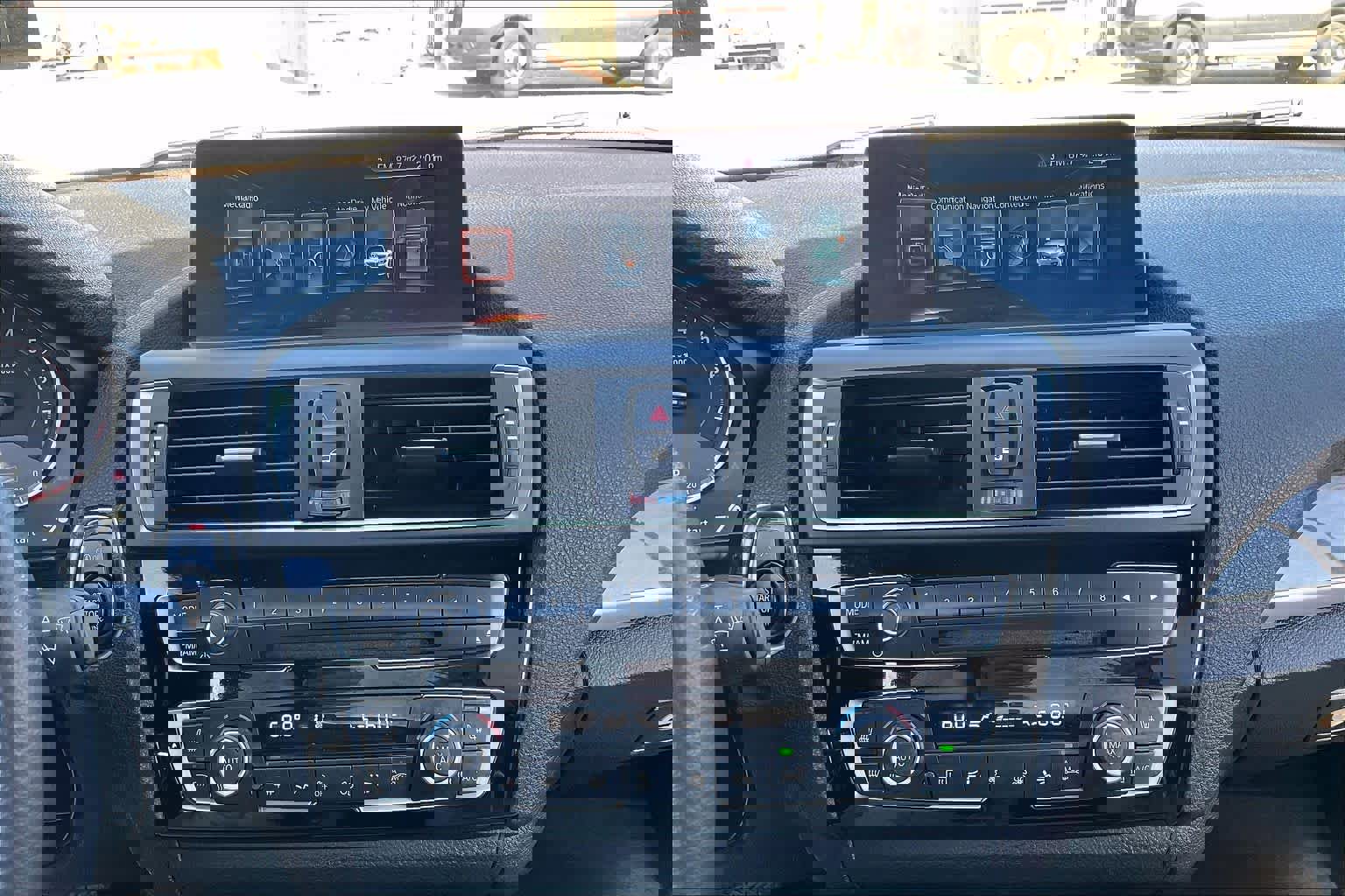 Used 2017 BMW 230i xDrive Convertible image 6