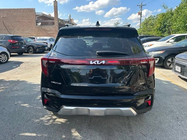 Used 2024 Kia Seltos SX w/ SX Sunroof Package AWD/4WD image 5