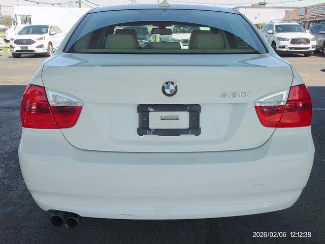 Used 2006 BMW 330i Sedan image 4