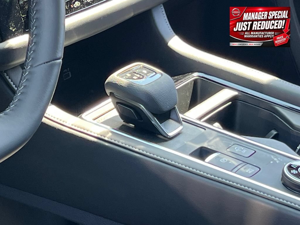 New 2025 Nissan Pathfinder SV AWD/4WD image 15