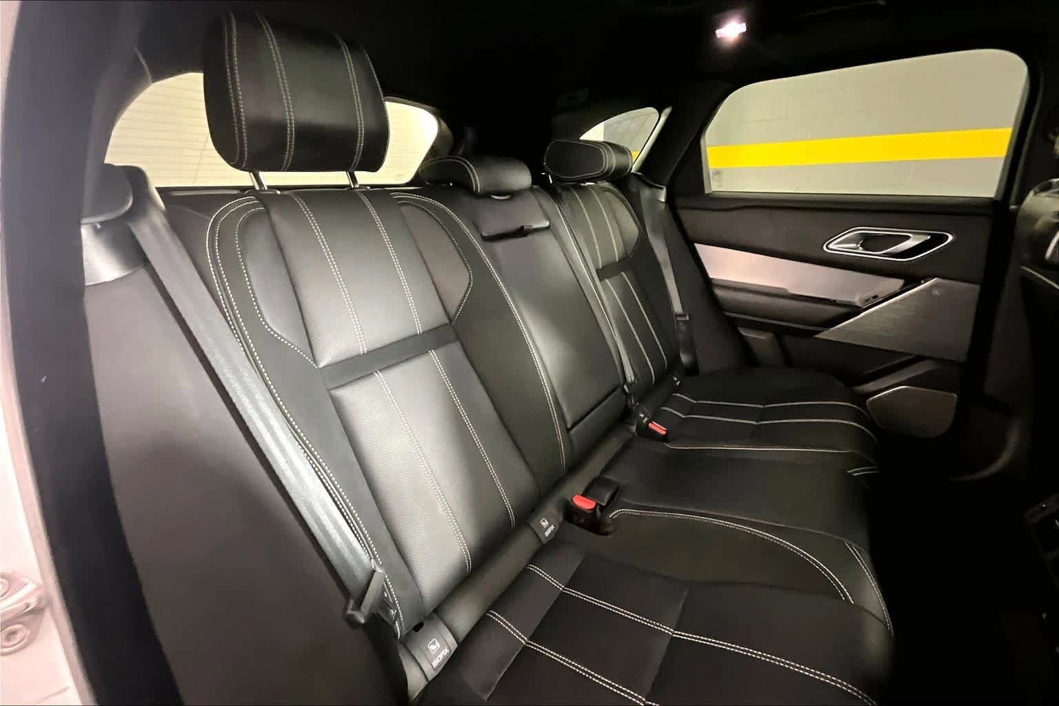 Used 2020 Land Rover Range Rover Velar R-Dynamic S AWD/4WD image 19