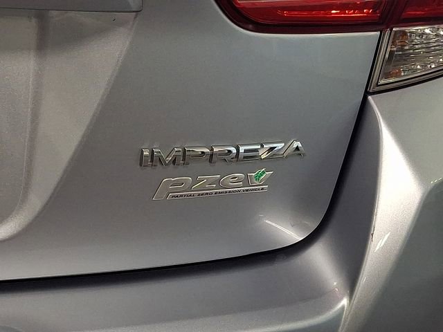 Used 2017 Subaru Impreza 2.0i Limited w/ Popular Package #4A AWD/4WD image 30