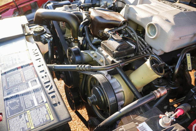 Used 1994 Ford Mustang GT RWD image 27