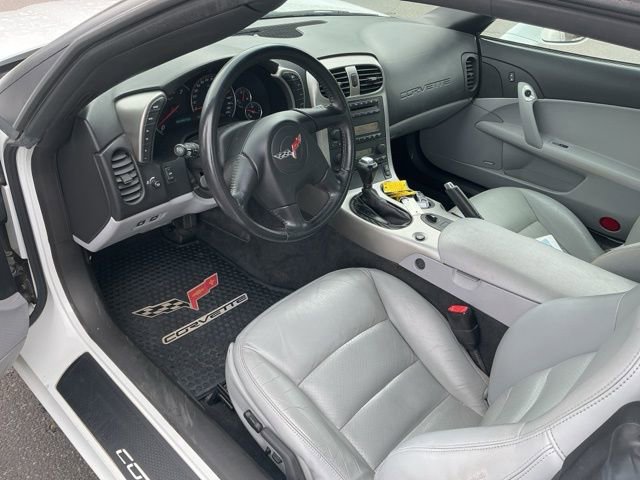 Used 2005 Chevrolet Corvette Convertible w/ Preferred Equipment Group image 10