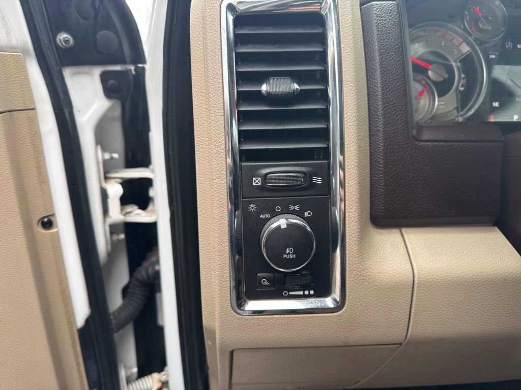 Used 2014 RAM 3500 Laramie Longhorn w/ Cold Weather Group AWD/4WD image 23