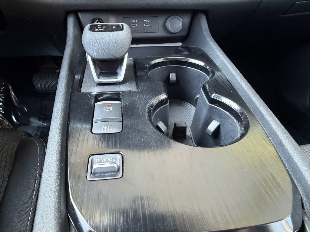 Used 2025 Nissan Rogue SV image 21