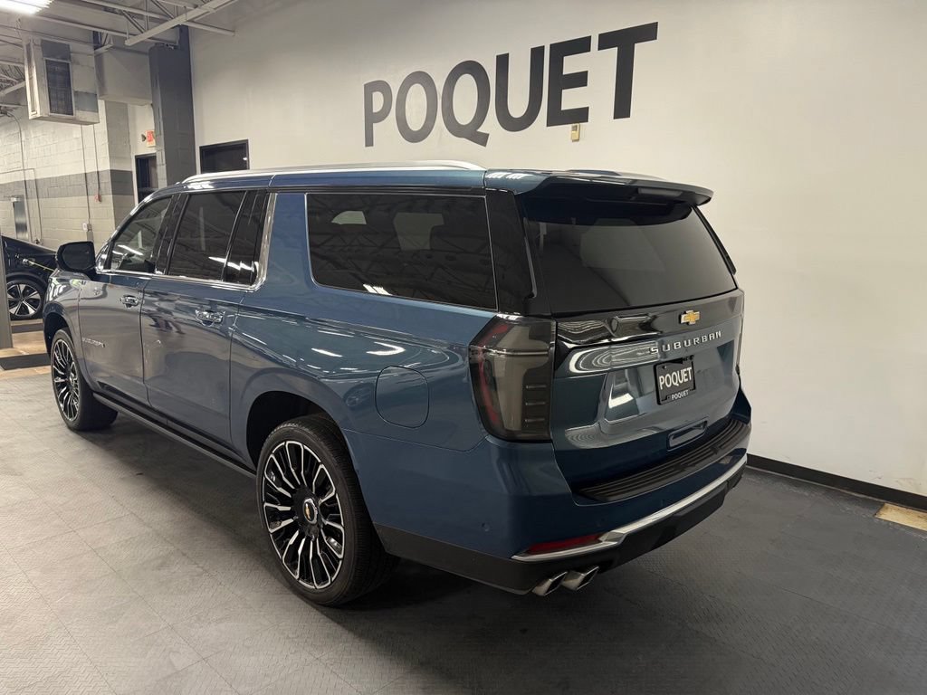 Used 2025 Chevrolet Suburban High Country AWD/4WD image 6
