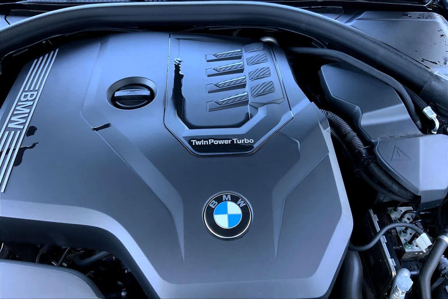 Used 2023 BMW 330i xDrive Sedan w/ Premium Package image 31
