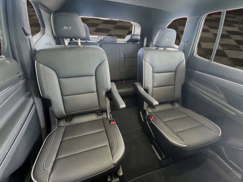 Certified 2026 Buick Enclave Sport Touring w/ Super Cruise Package image 18