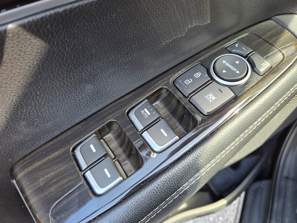 Used 2019 Kia Sorento L image 32