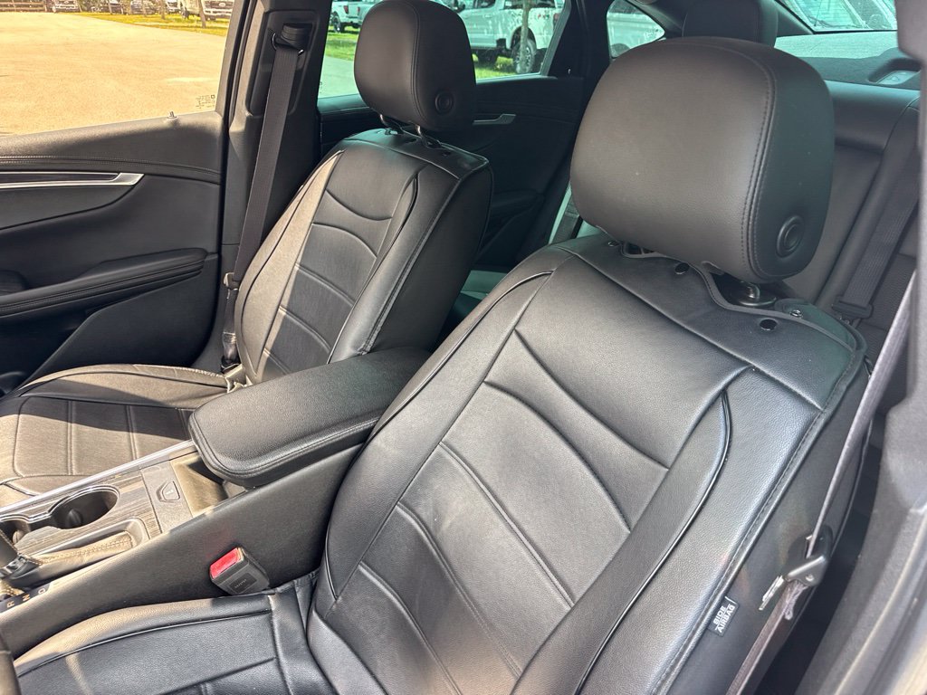Used 2017 Chevrolet Impala LT FWD image 10