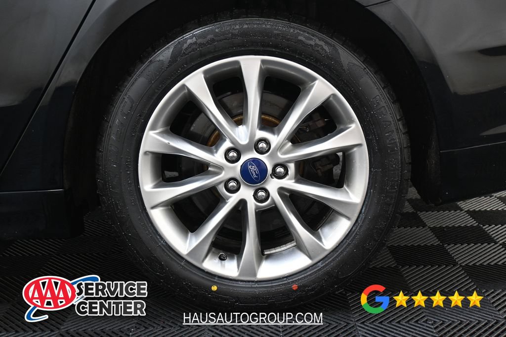 Used 2017 Ford Fusion Energi Titanium FWD image 34