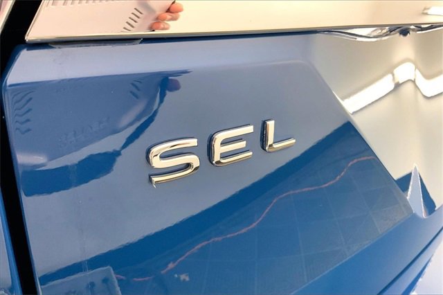 Used 2025 Volkswagen Atlas SEL Premium R-Line image 8