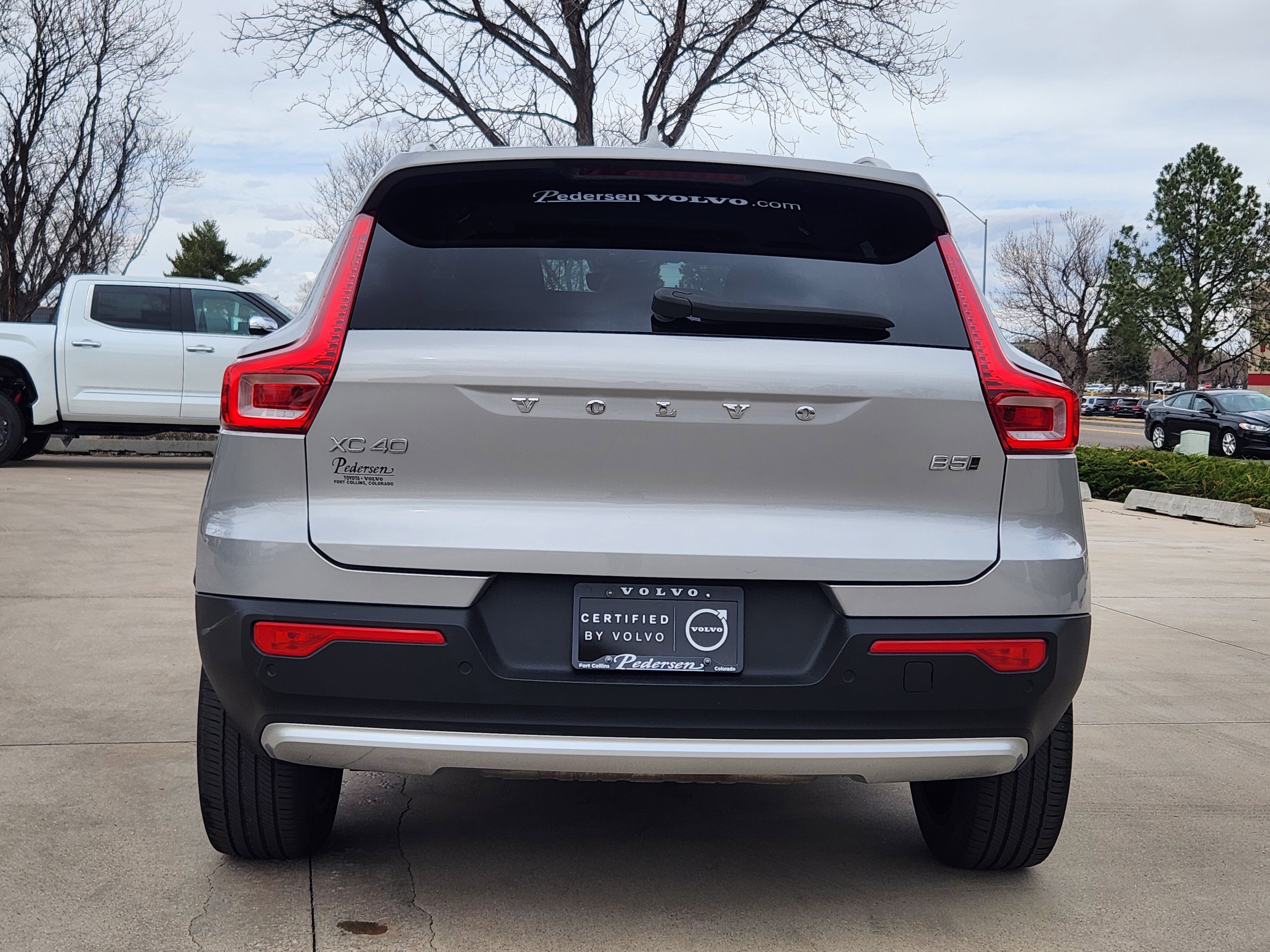 Certified 2023 Volvo XC40 B5 Ultimate w/ Protection Package AWD/4WD image 5