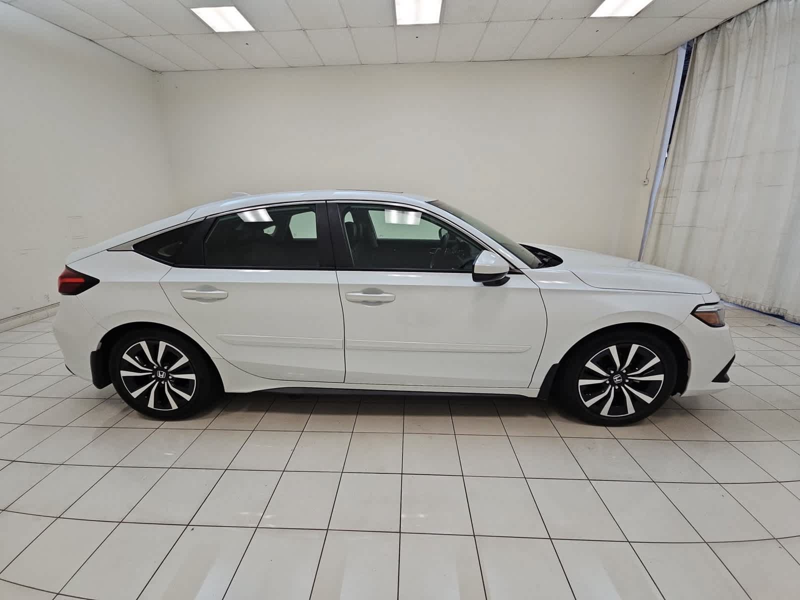 Used 2022 Honda Civic EX-L image 25