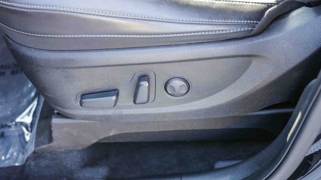 Used 2025 Kia Telluride S AWD/4WD image 27