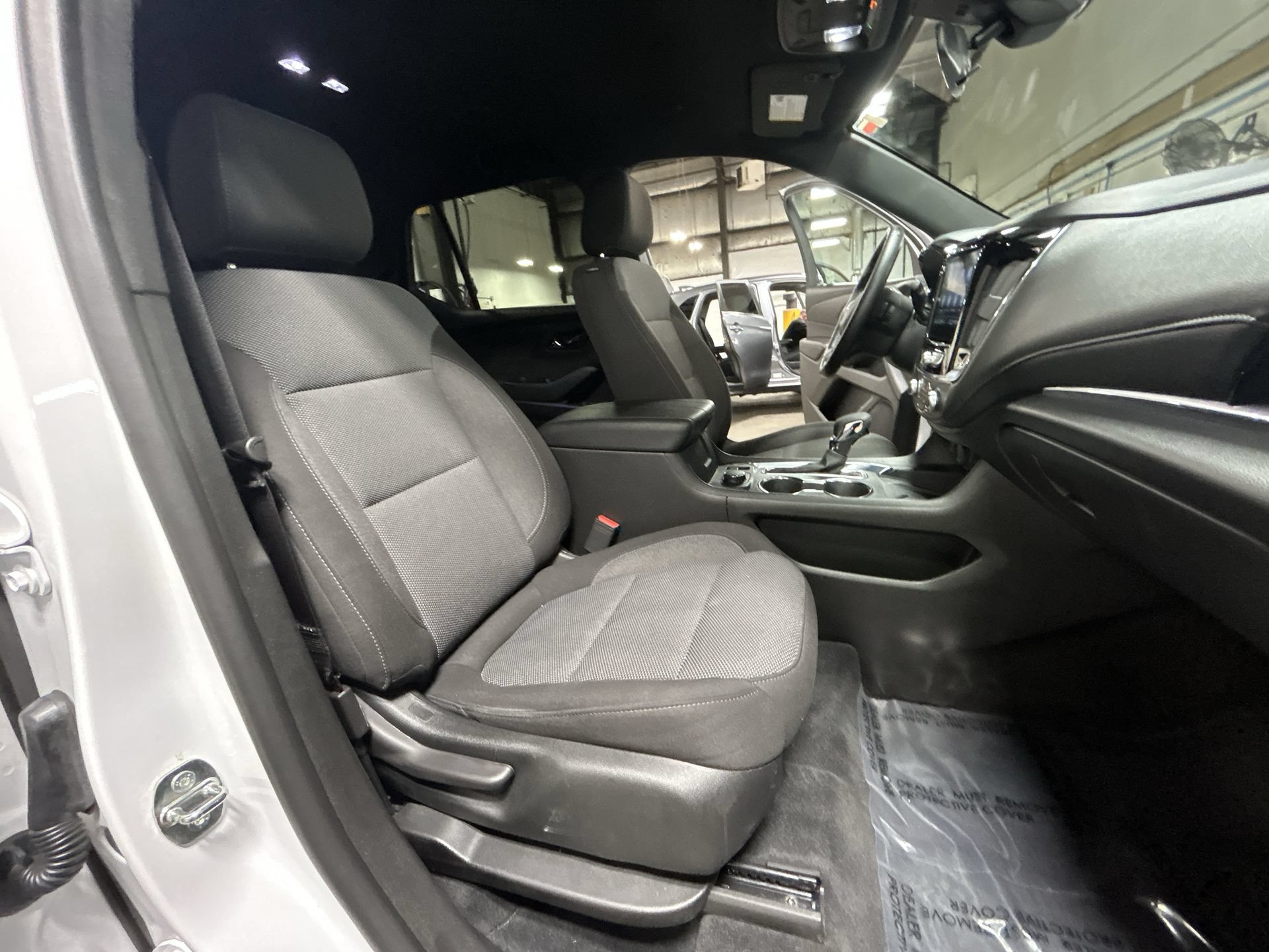 Certified 2023 Chevrolet Traverse LT w/ Midnight/Sport Edition AWD/4WD image 28