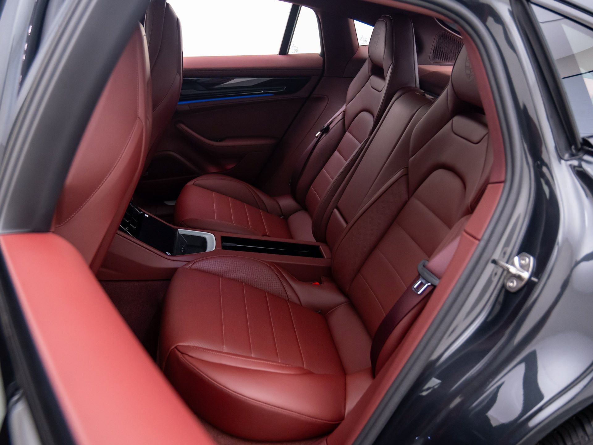 New 2026 Porsche Panamera 4 image 15