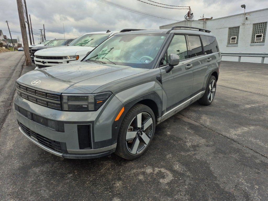 Used 2024 Hyundai Santa Fe Limited image 3