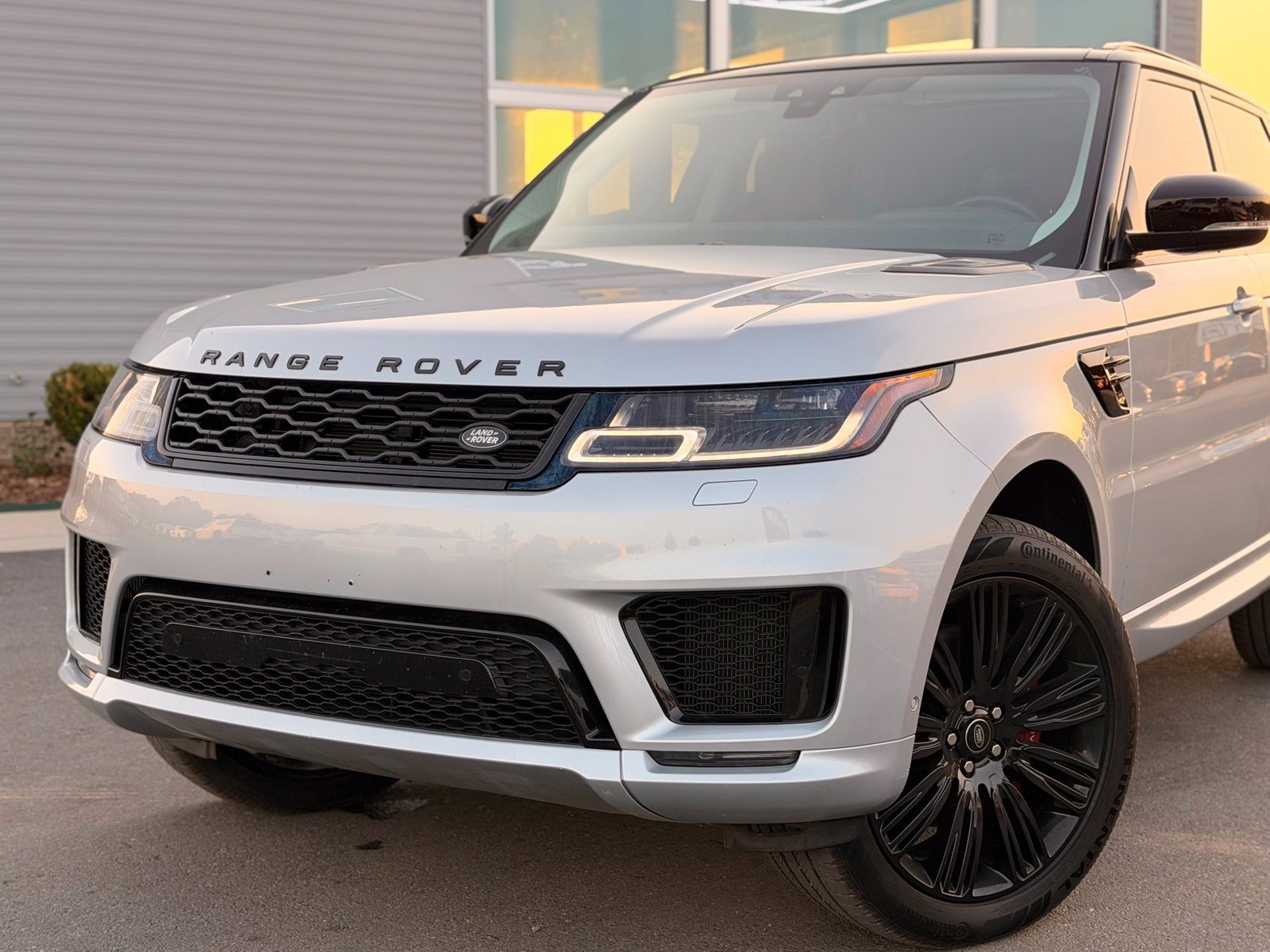 Used 2022 Land Rover Range Rover Sport HSE Dynamic AWD/4WD image 4