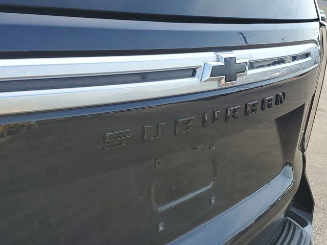 Used 2021 Chevrolet Suburban High Country w/ Premium Package AWD/4WD image 7