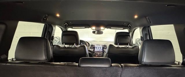 Used 2020 Jeep Grand Cherokee Laredo w/ Laredo X Package AWD/4WD image 11