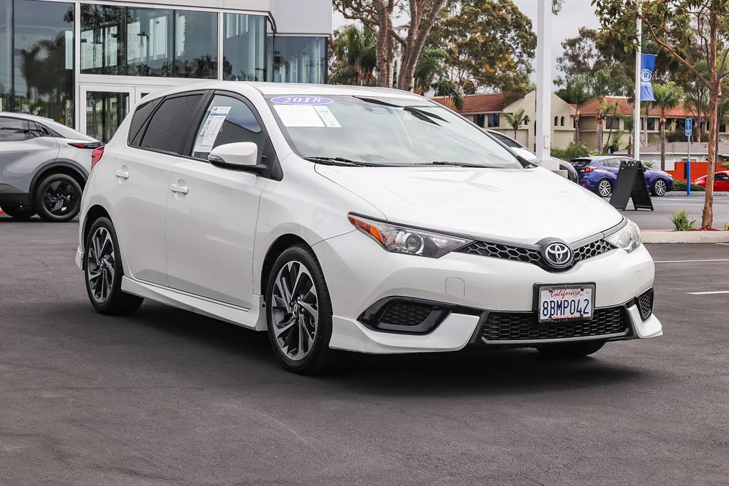 Used 2018 Toyota Corolla iM w/ All-Weather Mat Package FWD image 3