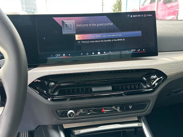 Certified 2025 BMW 330i xDrive Sedan image 25