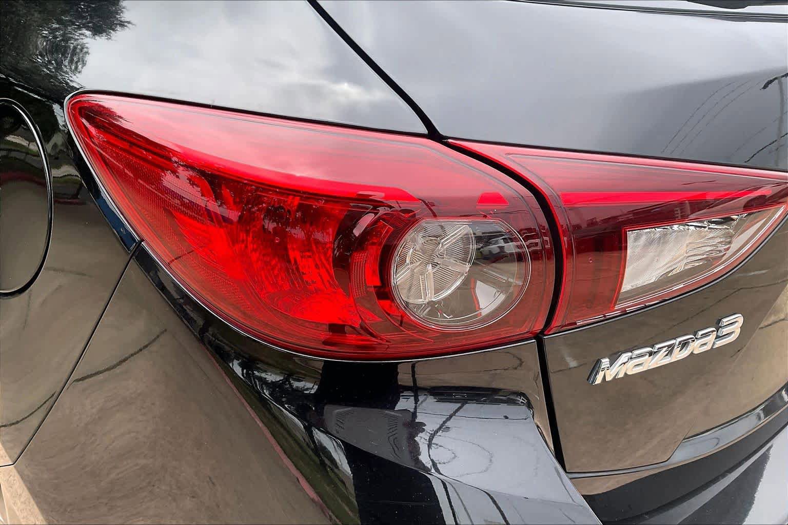 Used 2018 MAZDA MAZDA3 Touring FWD image 28