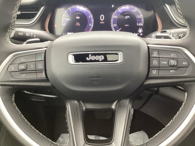 New 2025 Jeep Grand Cherokee Laredo X w/ Luxury Tech Group I image 13