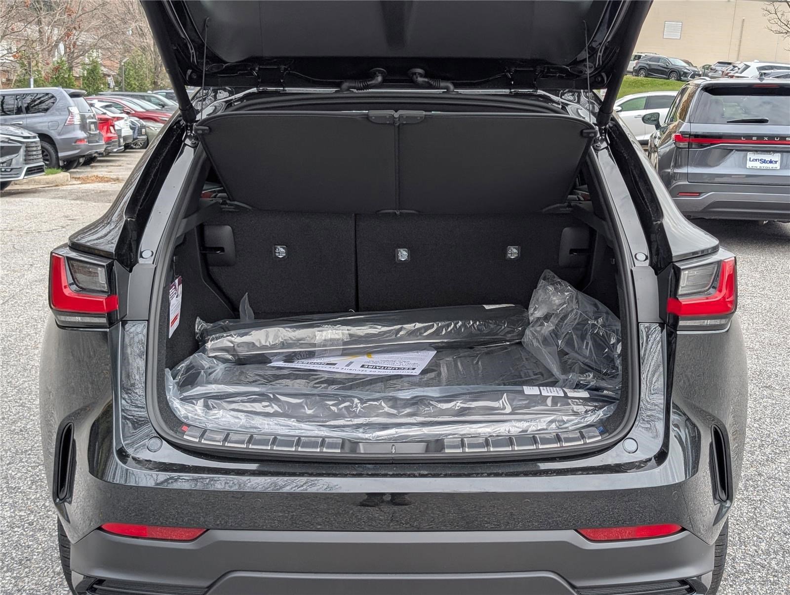 New 2026 Lexus NX 450h+ 450h image 9