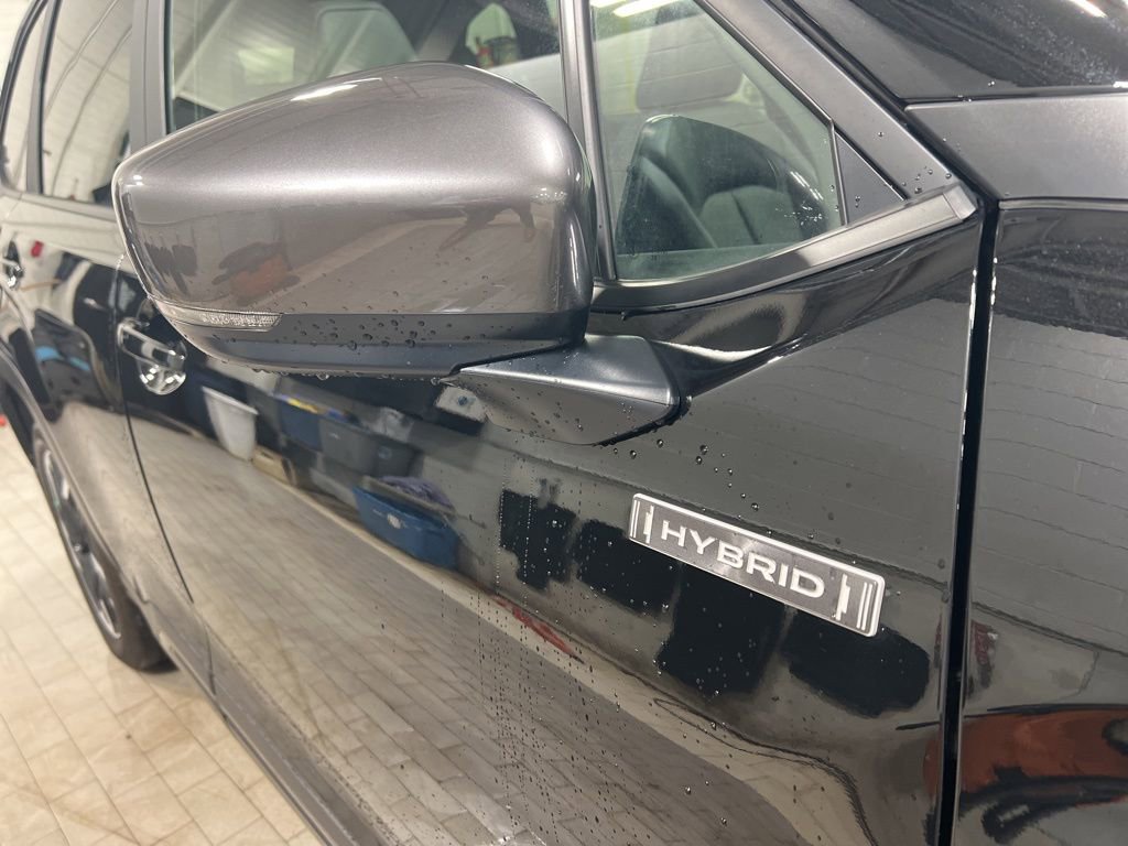 Certified 2025 Subaru Forester Limited image 5