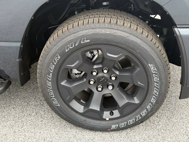 New 2026 RAM 1500 Express AWD/4WD image 10