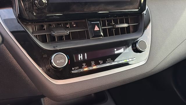 Used 2024 Toyota Corolla LE image 20