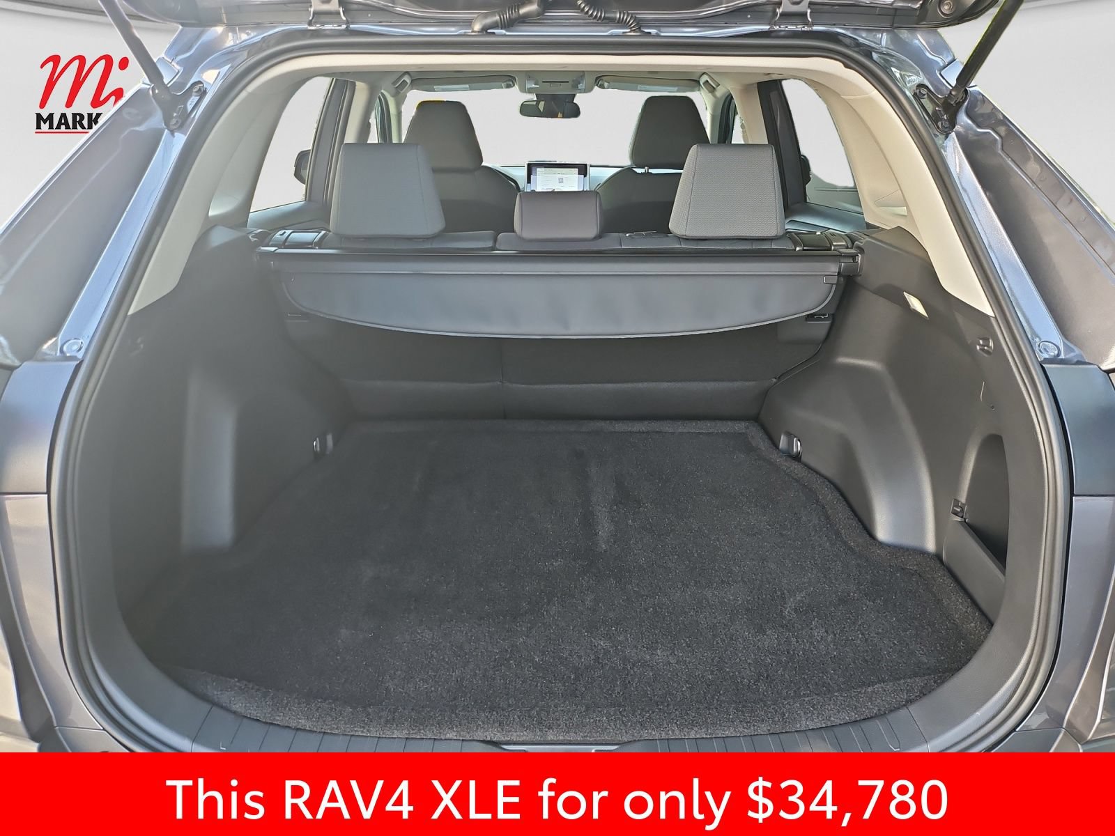 Used 2025 Toyota RAV4 XLE FWD image 19