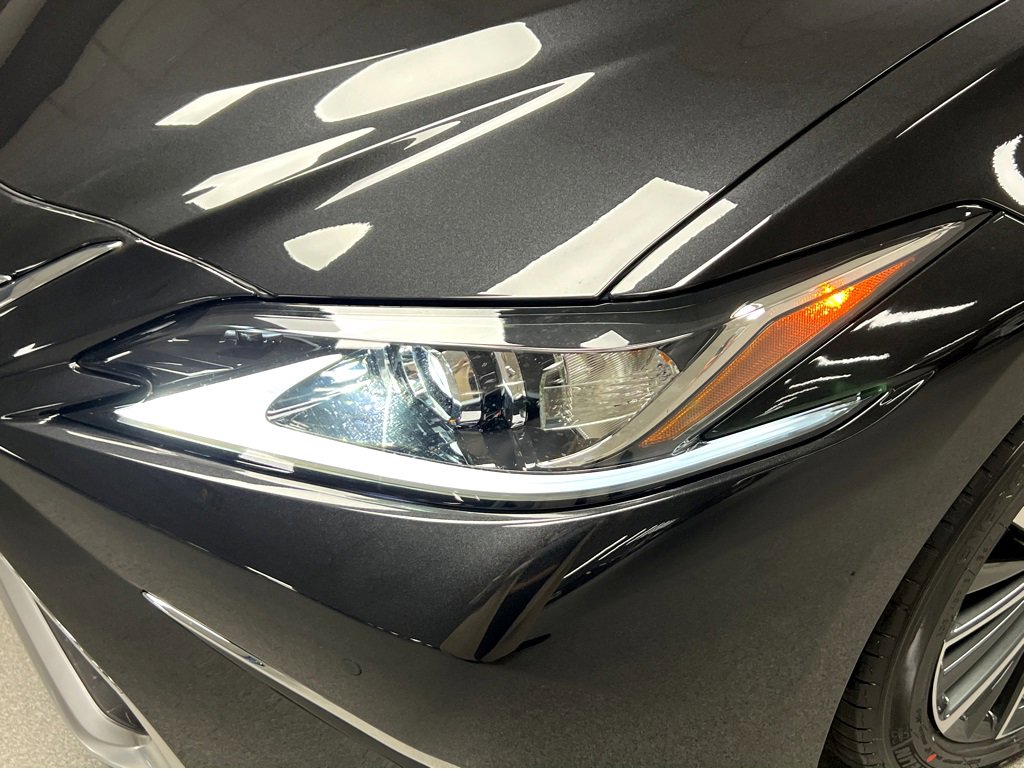 New 2025 Lexus ES 350 w/ Premium Package image 36
