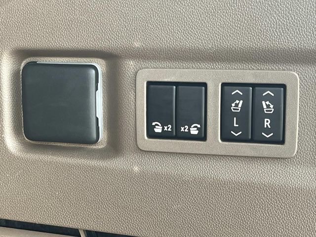 Used 2022 GMC Yukon Denali image 24