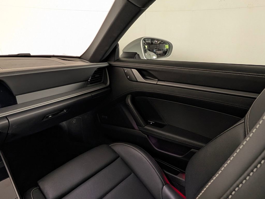 Certified 2022 Porsche 911 Carrera S RWD image 22