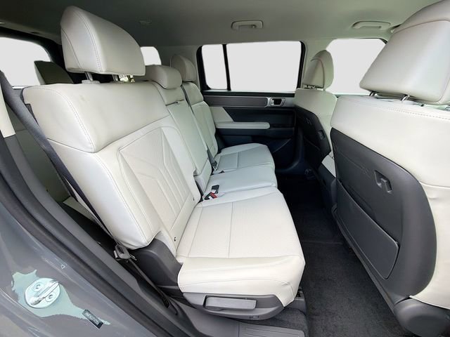 New 2026 Hyundai Santa Fe SEL FWD image 28