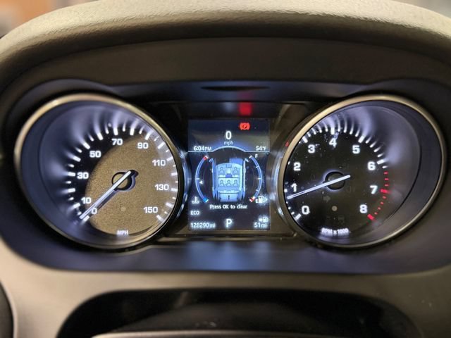 Used 2017 Land Rover Discovery Sport SE AWD/4WD image 27