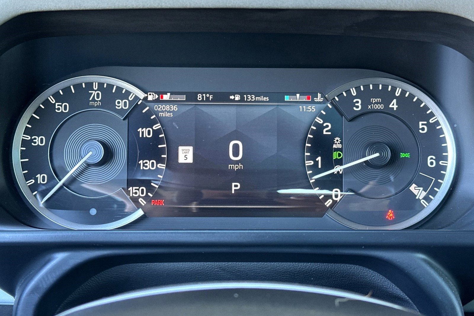 Certified 2023 Land Rover Defender 110 SE image 18