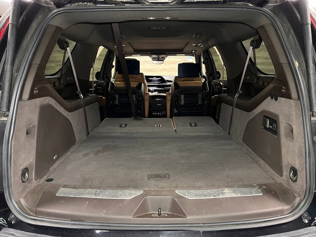 Used 2021 Cadillac Escalade ESV Premium Luxury w/ Driver Assist Tech Package AWD/4WD image 22